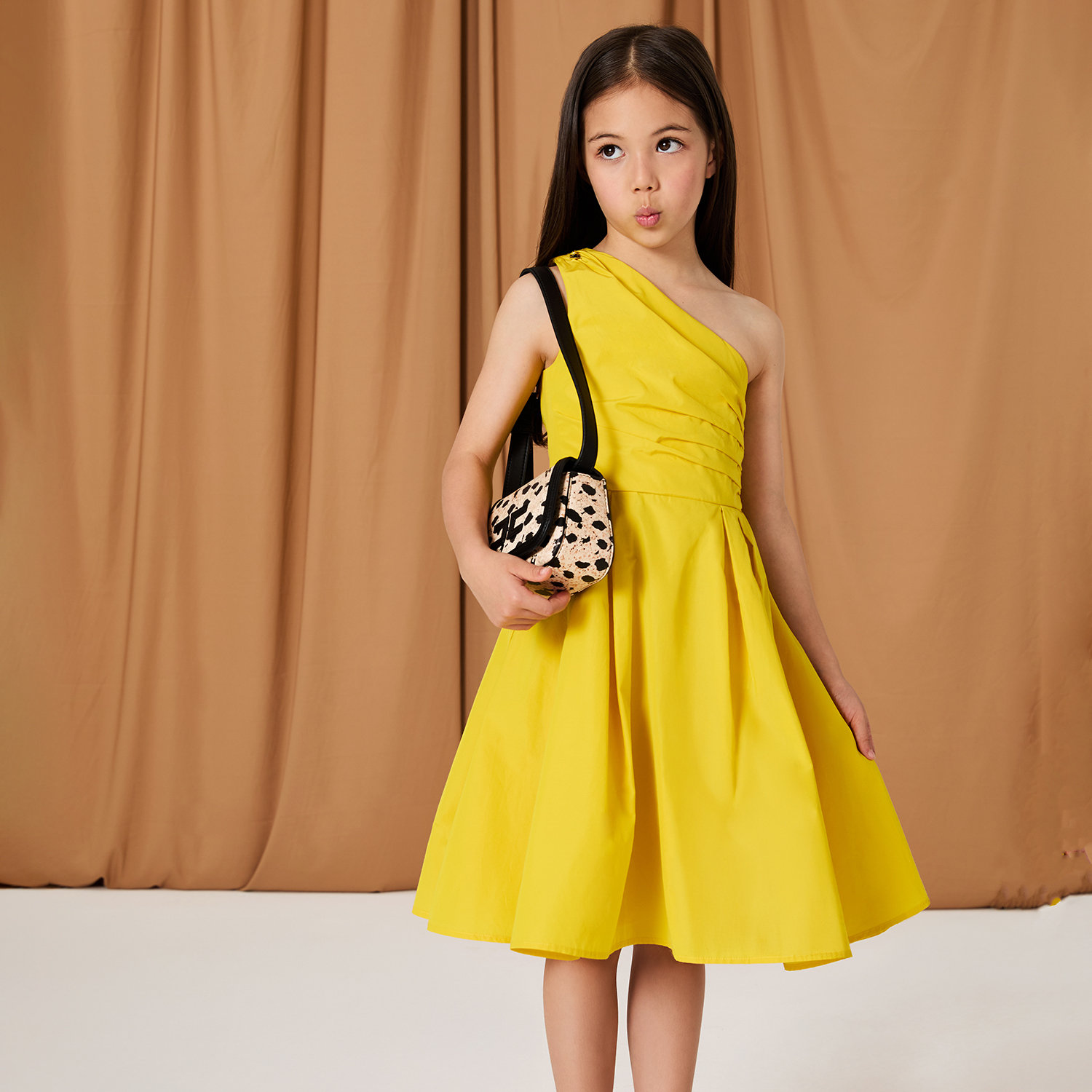 EFAB674.0.TV033.2033